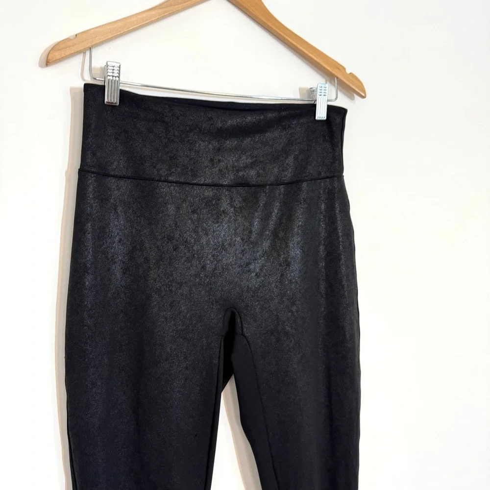 Assets Red Hot Label by SPANX High-Waisted Black Faux Leather Leggings Large - Picture 4 of 12